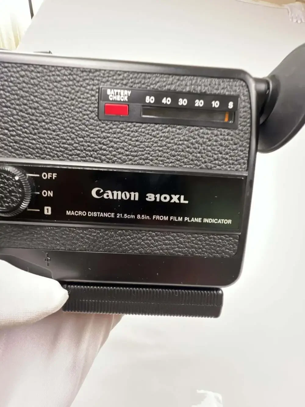 Canon 310XL Super 8 Film Camera with 8.6-26.5mm f/1.0 Macro Zoom Lens